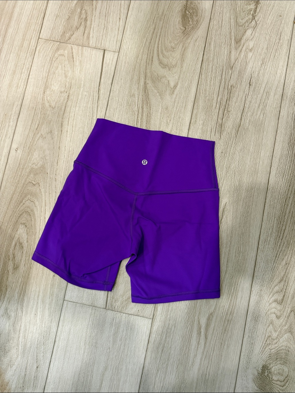 Lululemon Align High Rise Shorts 6” Atomic Purple - Picture 2 of 3